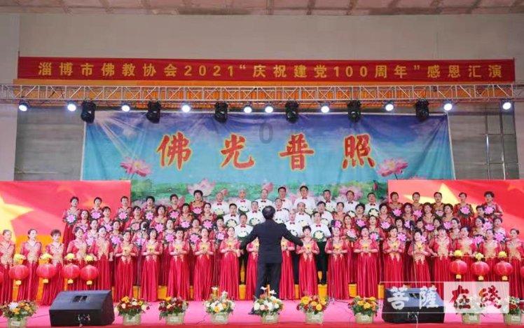 机智问答-专业解答您的问题,酒红配什么颜色好看 搭配效果图有问必答